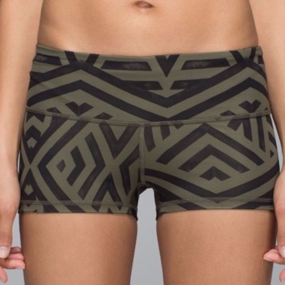 Lululemon Boogie Short Full Luxtreme